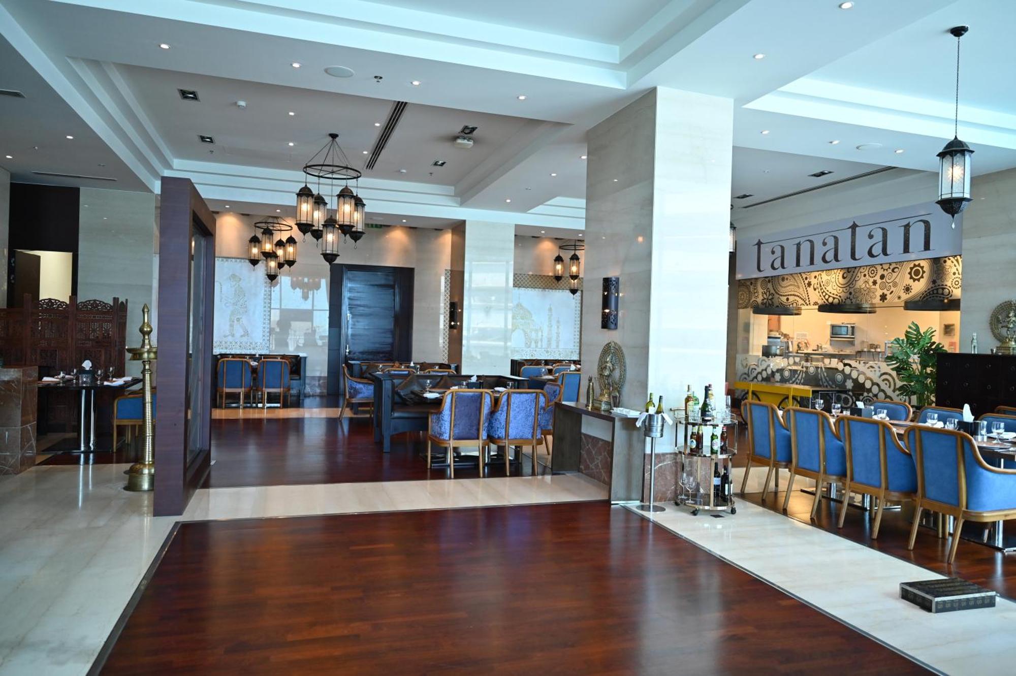拉米Spa大酒店 麦纳麦 外观 照片 Restaurant