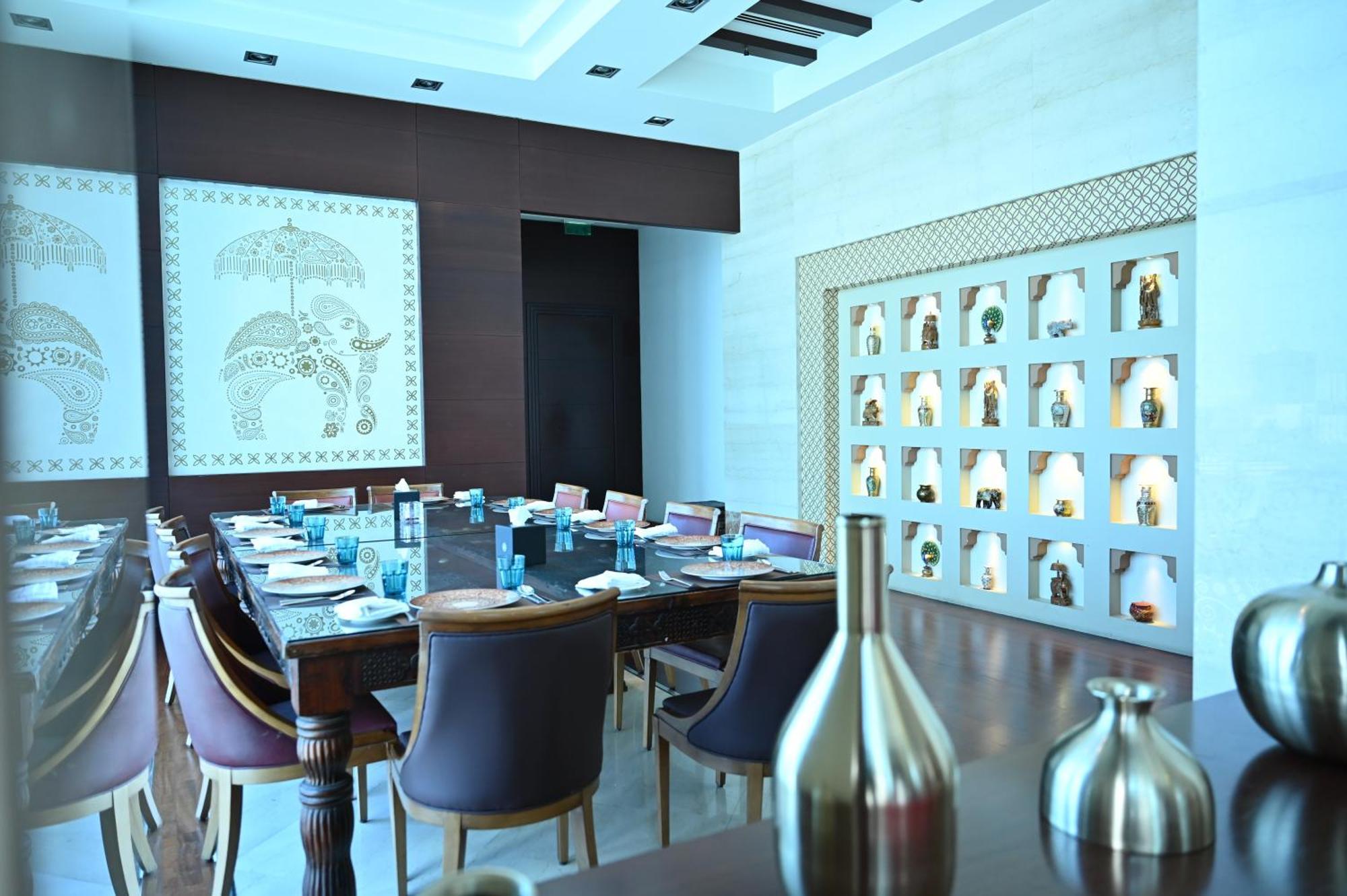 拉米Spa大酒店 麦纳麦 外观 照片 The interior of the restaurant