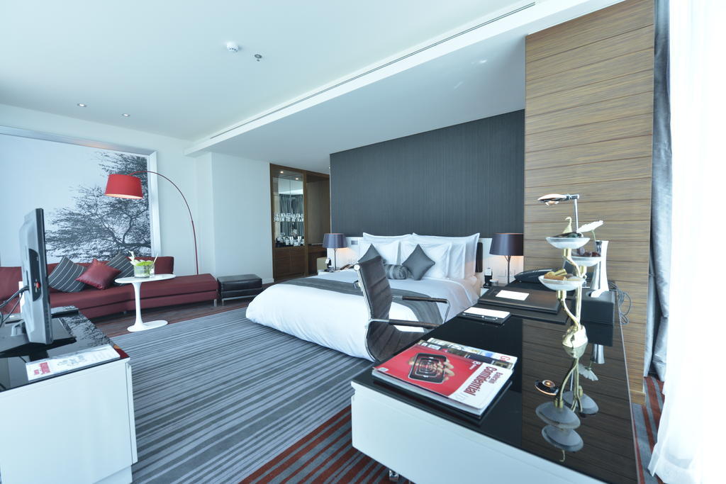 拉米Spa大酒店 麦纳麦 客房 照片 A bedroom at the hotel